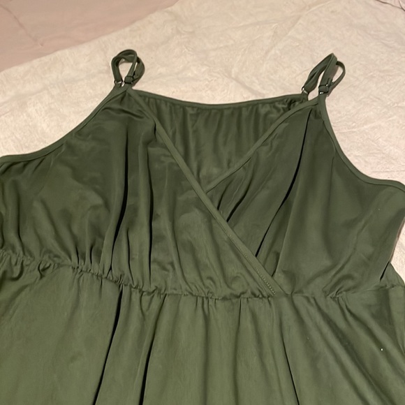 Olive Green Front Dip Tank - Picture 2 of 4